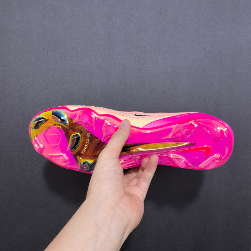 Chuteira Campo Nike Phantom GX 360 Elite FG