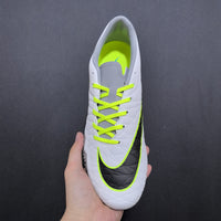 Chuteira Nike Hypervenom Phelon II FG