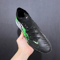Chuteira Nike Phantom GX II Academy Society TF