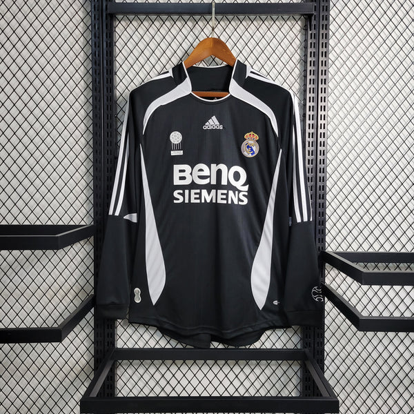 Camisa Retrô do Real Madrid 2006/2007 - Manga Longa