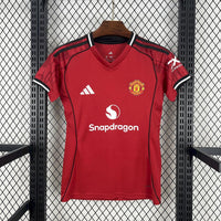 Camisa Feminina Oficial do Manchester United 25/26 - Baby Look