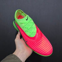 Chuteira Nike Phantom 6 Society TF