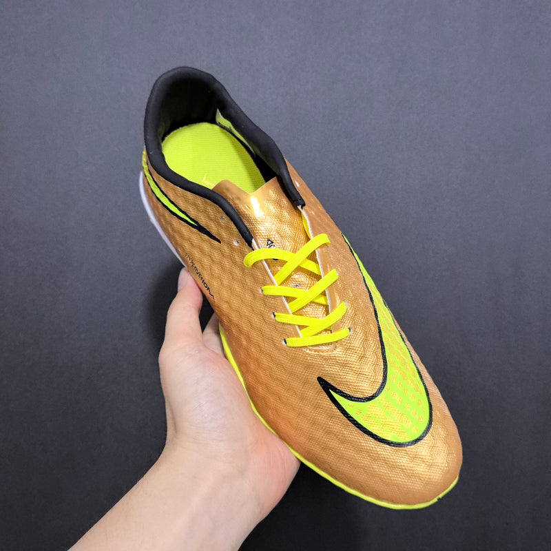 Chuteira Society Nike Hypervenom Phantom FG