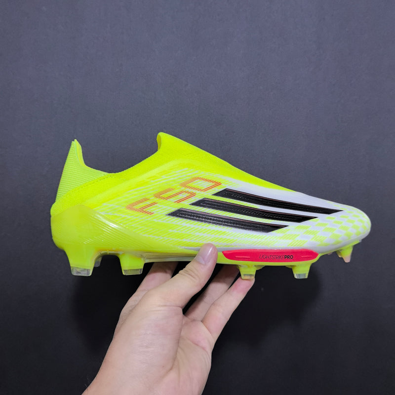 Chuteira Adidas F50 LightStrike PRO