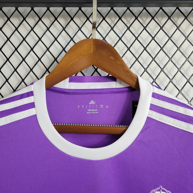 Camisa Retrô do Real Madrid 2016/2017