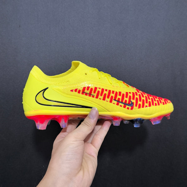 Chuteira Campo Nike Phantom GX Elite