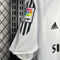 Camisa Retrô do Real Madrid 2005/2006