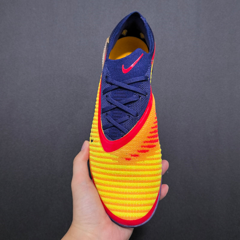 Chuteira Nike Phantom 6 Elite Society TF