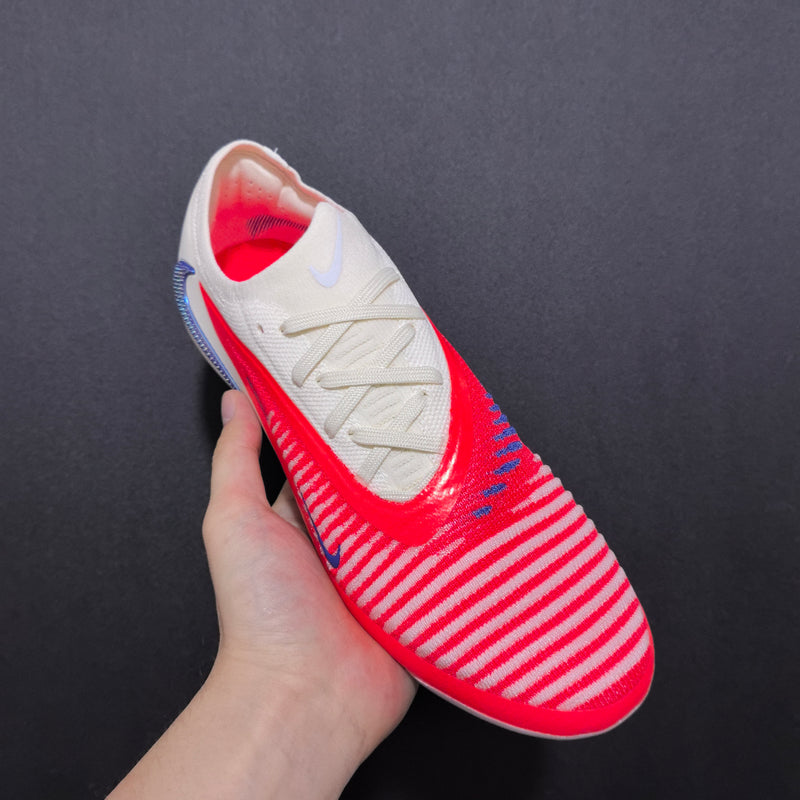Chuteira Campo Nike Phantom GX 6 FG