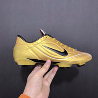 Chuteira CAMPO 11 Nike Total 90 III TF Ronaldo T90