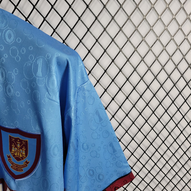 Camisa Retrô do West Ham 1995/1997