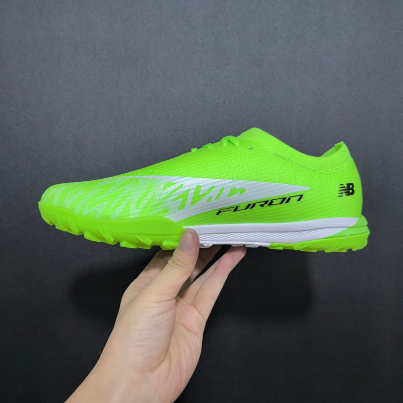 Chuteira Society New Balance Furon V8