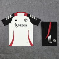 Kit Oficial do Machester United 25/26 - Treino