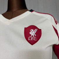 Camisa Feminina Oficial do Liverpool 25/26 - Baby Look