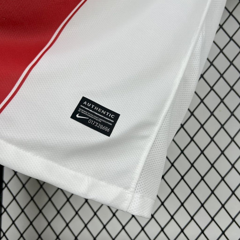 Camisa Retrô de Portugal 2010 - Versão Retrô