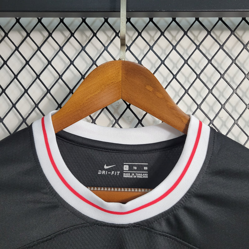 Camisa Oficial do Frankfurt 23/24 - Versão Torcedor