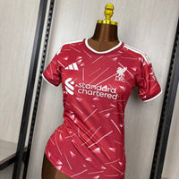 Camisa l Feminina Oficial do Liverpool 26/27 - Baby Look