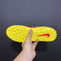 Chuteira Society Nike Phantom GX Elite