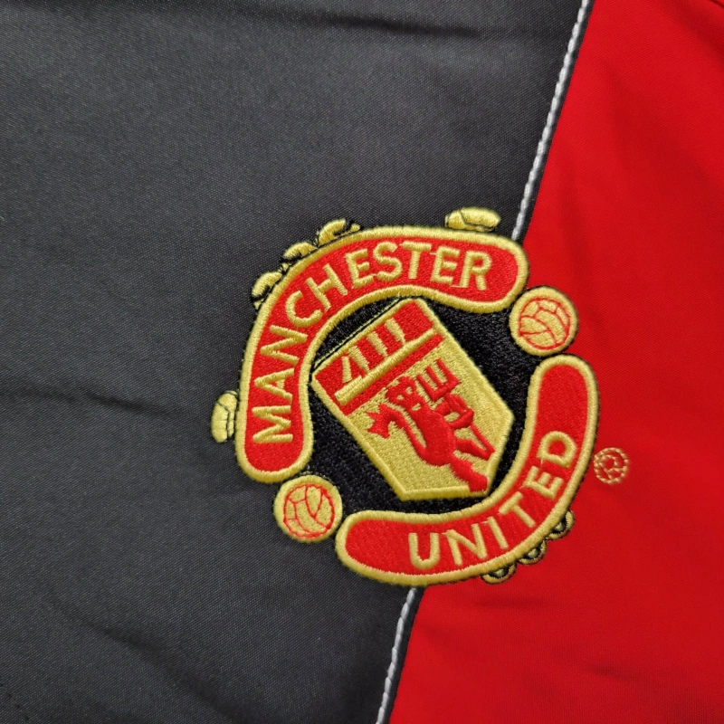 Corta Vento Oficial do Manchester United 25/26