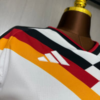 Cropped Oficial da Alemanha 26/27