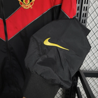 Corta Vento Oficial do Manchester United 25/26