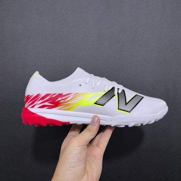 Chuteira Society New Balance Furon Team V8