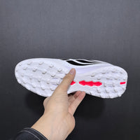 Chuteira Adidas Predator Tongue Elite 25 Society