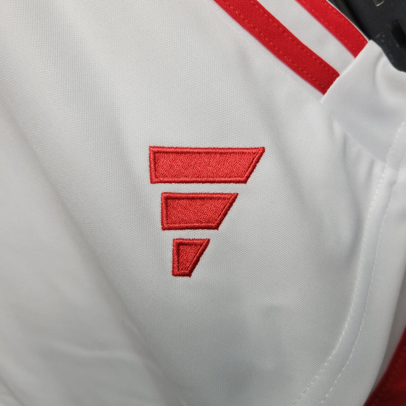 Short Oficial do Internacional 23/24
