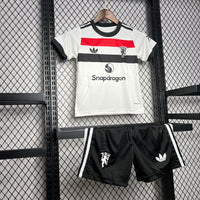 Conjunto Infantil Oficial do Manchester United 24/25 - Kids
