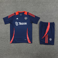Kit Oficial do Manchester United 24/25 - Treino