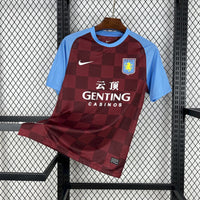 Camisa Retrô do Aston Villa 2011/2012 - Versão Retrô