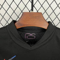 Conjunto Infantil Oficial do Barcelona 25/26 - Travis Scott