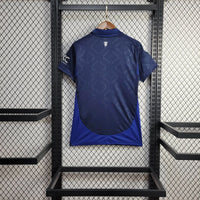 Camisa Feminina Oficial do Manchester United 24/25 - Baby Look