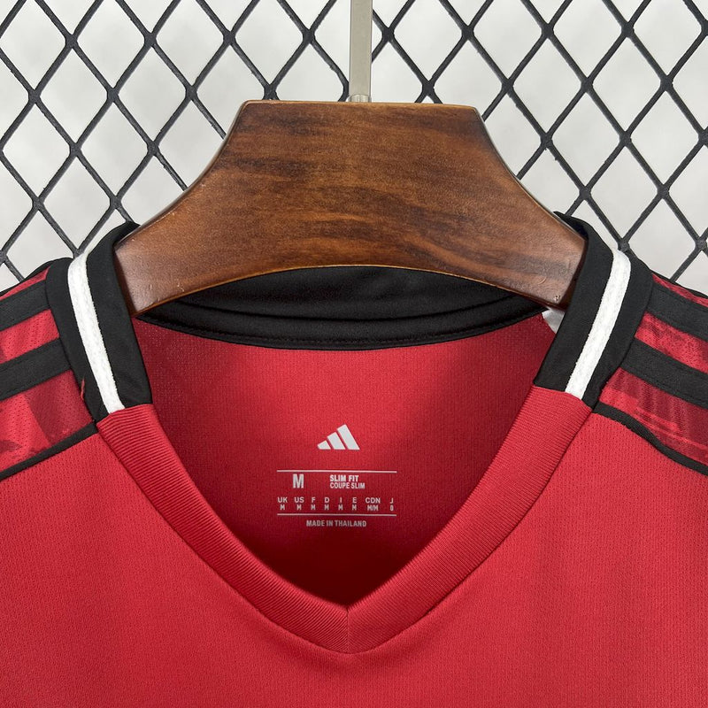 Camisa Feminina Oficial do Manchester United 25/26 - Baby Look