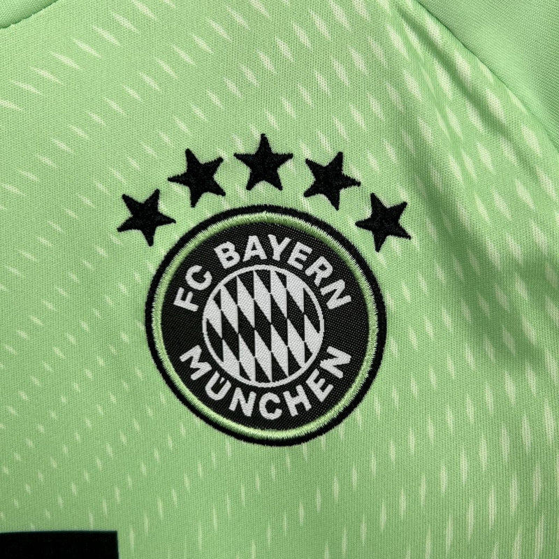 Conjunto Infantil Oficial do Bayern de Munique 25/26 - Goleiro