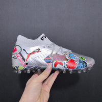 Chuteira Puma x Unisport Society Future 8 Ultimate FG Stickerbomb