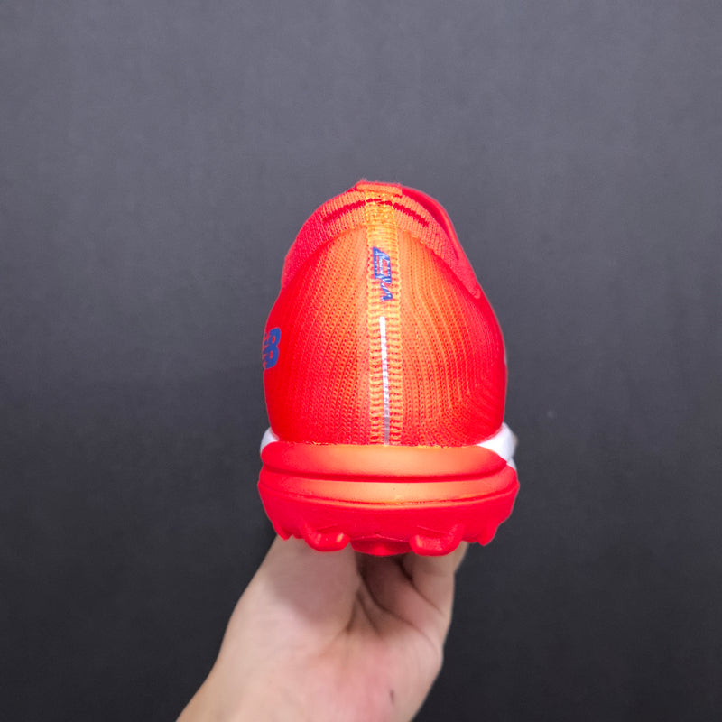 Chuteira Society New Balance Furon team V8 TF