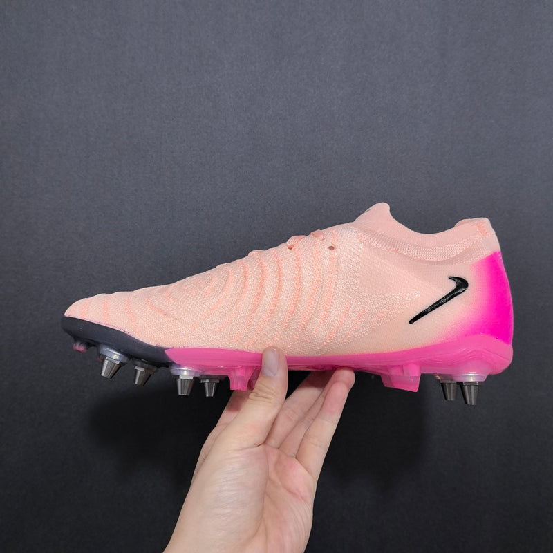 Chuteira Nike Phantom GX 2 Elite Campo