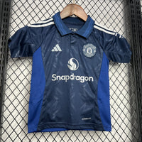 Conjunto Infantil Oficial do Manchester United 24/25 - Kids