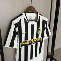 Camisa Retrô da Juventus 2003/2004 - Versão Retrô