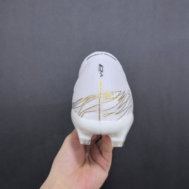 Chuteira New Balance Furon V8 Elite HG