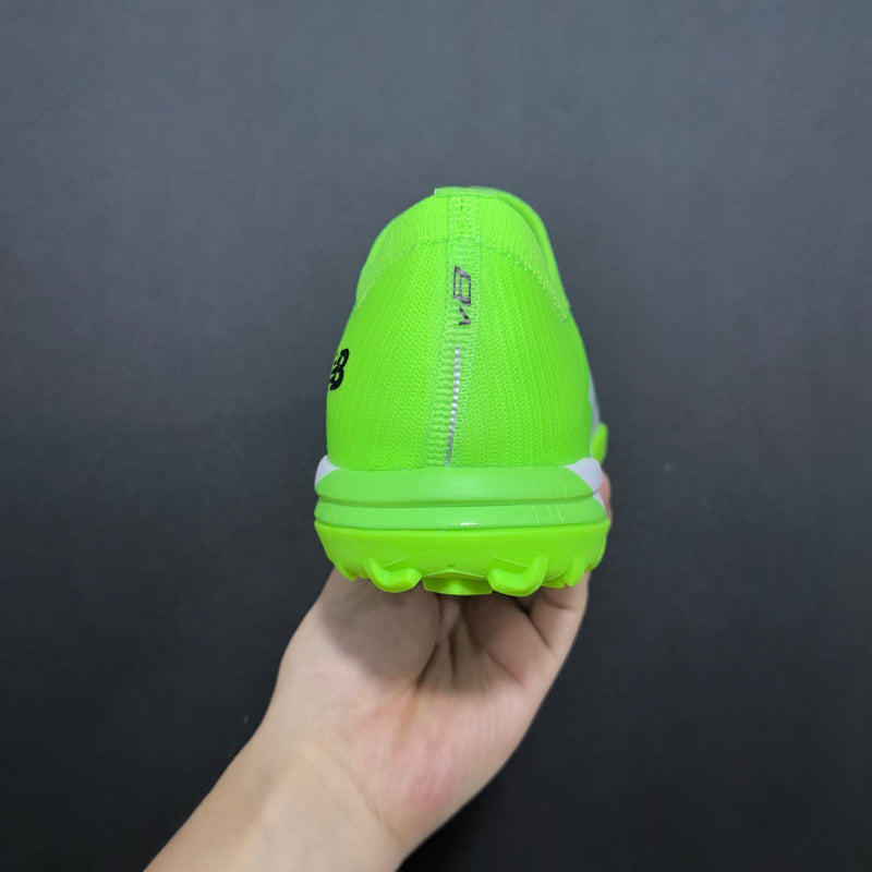 Chuteira Society New Balance Furon V8