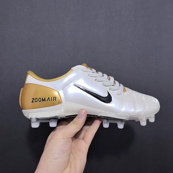 Chuteira Campo Nike Total 90 III FG