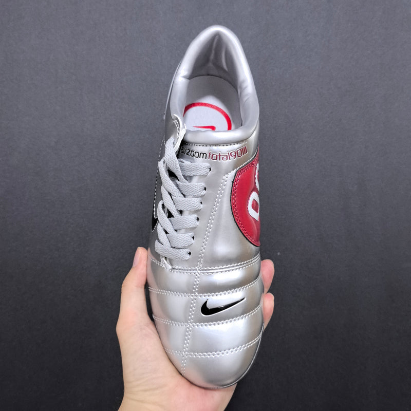 Chuteira Nike Total 90 Campo