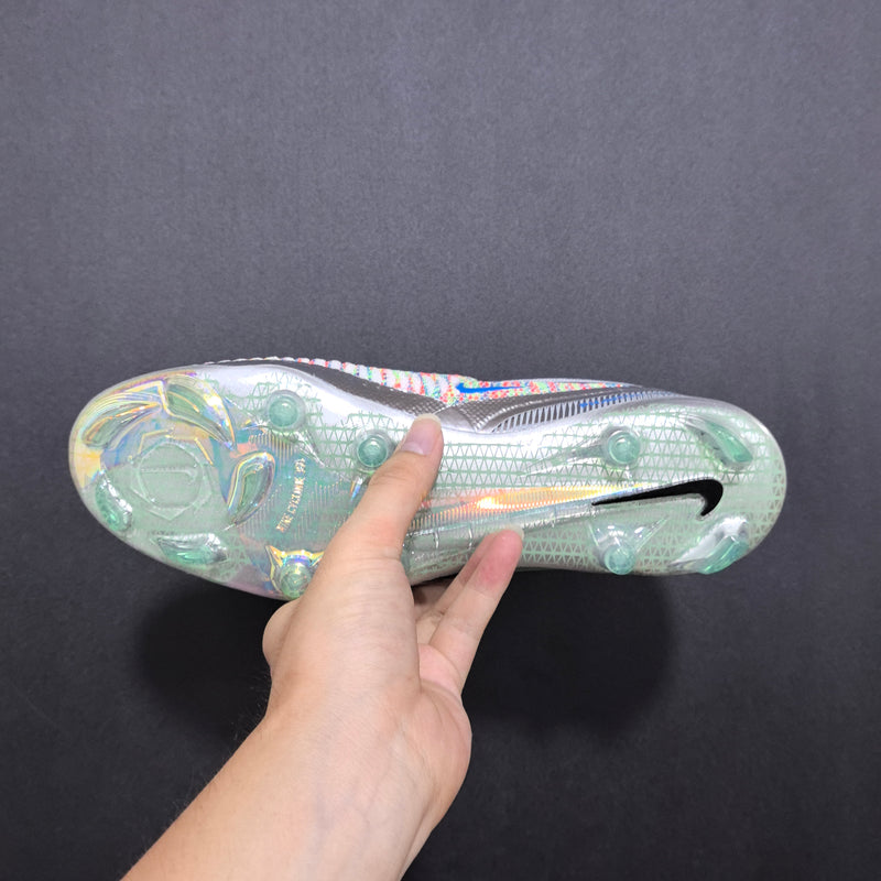 Chuteira Nike Phantom 6 Low Elite FG