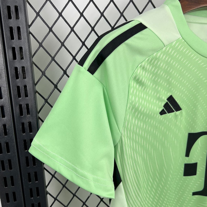 Conjunto Infantil Oficial do Bayern de Munique 25/26 - Goleiro