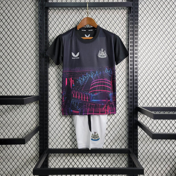 Conjunto Infantil Oficial do Newcastle 23/24 Treino - Kids