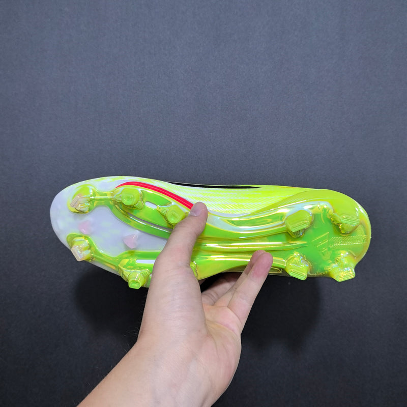 Chuteira Adidas F50 LightStrike PRO
