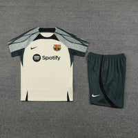 Kit Oficial do Barcelona 24/25 - Treino