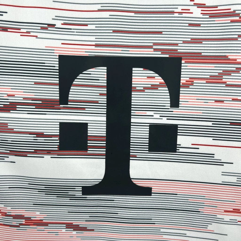 Camisa Feminina Oficial do Bayern de Munique 25/26 - Baby Look
